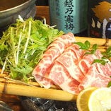 当店一番人気の「桜肉特上霜降りハリハリ鍋」を召し上がれ♪