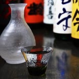 キリッとした口当たりの日本酒は当店の料理と相性抜群