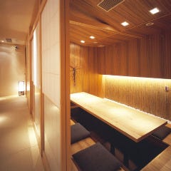 和個室処 あなご 銀座「はかりめ」