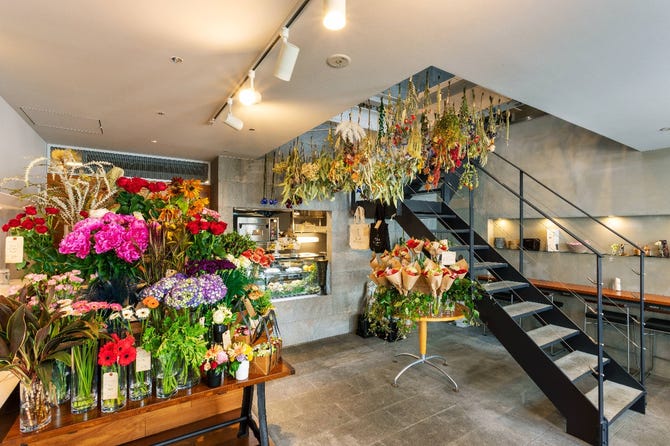 花lab Nocturne 横浜元町店 横浜元町 山下公園 カフェ ぐるなび