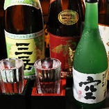 季節に合わせて全国から選りすぐり、豆冨料理をはじめとした和食に良く合う日本酒をご用意しております。