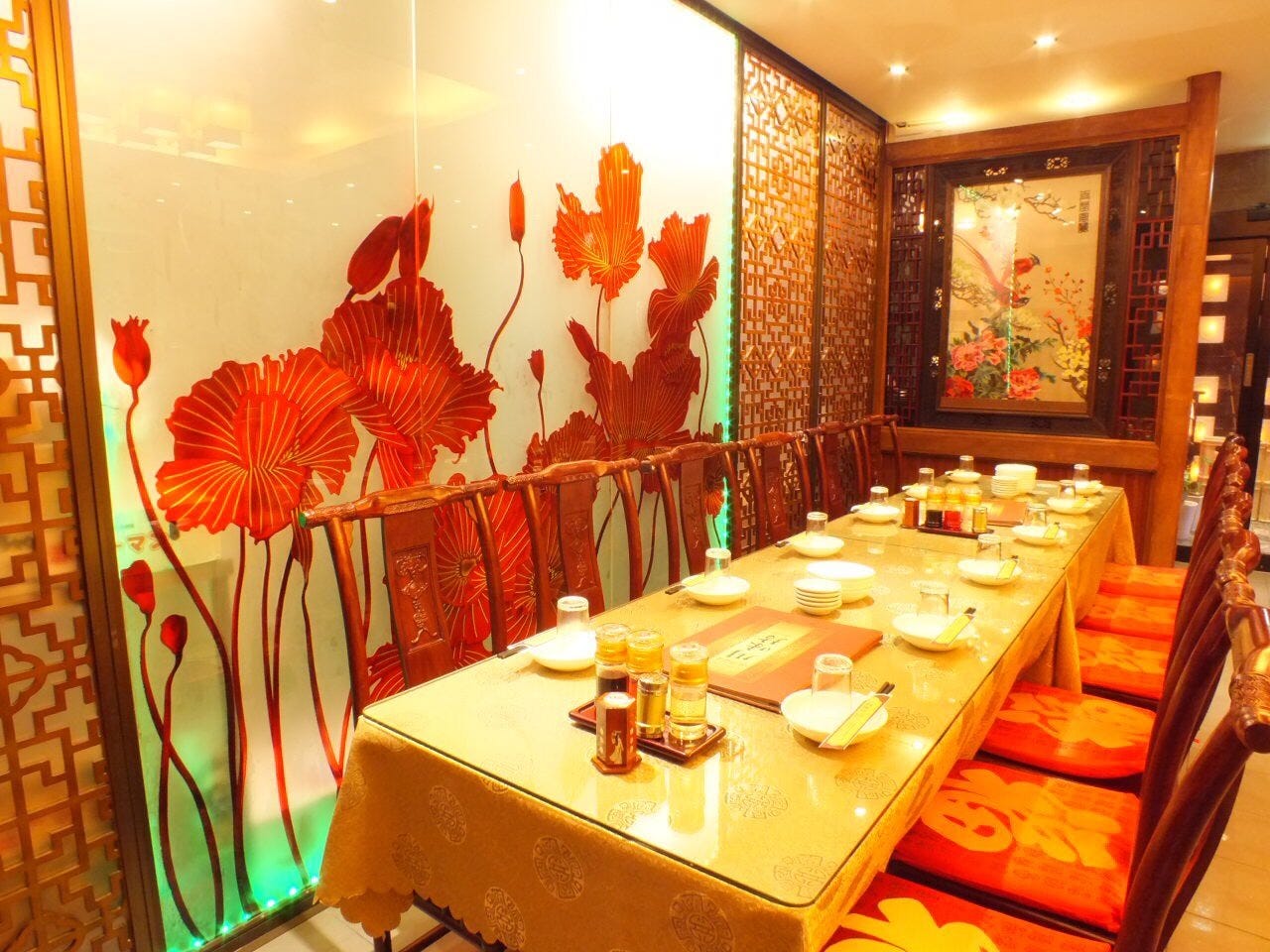 高級感ある中国古典風の宴会用個室