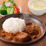 ちょっと贅沢な牛たんカレー定食