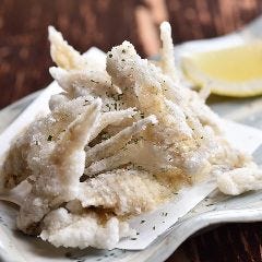 ネブト唐揚げをはじめ新鮮食材を活かした逸品料理の数々に舌鼓♪