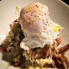 卵を割って、軽く混ぜていただき完成です。