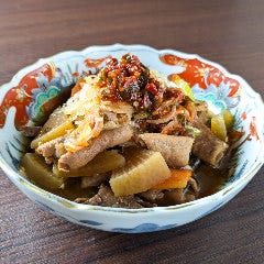 ヤマネ肉店 亀戸店_辛ニラもつ煮込み