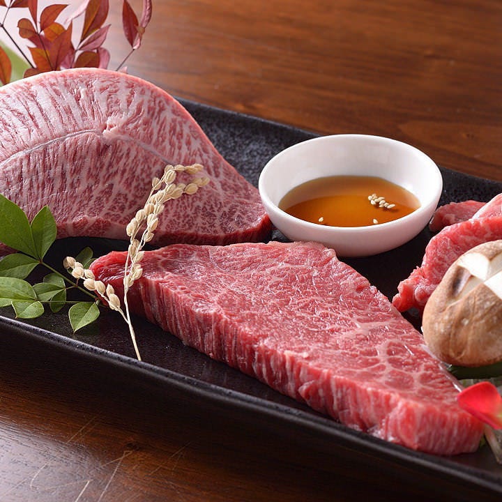 焼肉 吟 四日市 居酒屋 ぐるなび