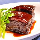 ～天廣堂名物　黒酢トンポーロウ～　1ヶ　黒醋東坡肉