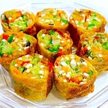 お勧め4.押し豆腐と旬野菜の湯葉巻き