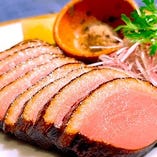 お勧め3.四川風燻し合鴨ロース
