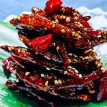 お勧め4.ワカサギの香り揚げ　黒酢ソース