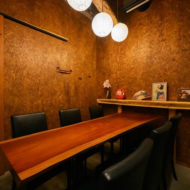 炭焼きと現代和食 ろおじ_接待・会食・ご宴会などのビジネスシーンに最適な完全個室席