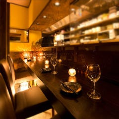 カウンター席もございます。 会社帰りにのんびり一杯!