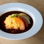 コクのある欧風オムカレー