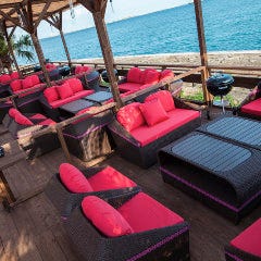 cozy beach club