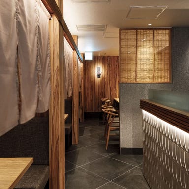 æ±æžåããªãå²ç¹ ã庵 æ¢
ç°éªæ¥ã°ã©ã³ããã«åº_ããŒããªã©ã®ã·ãŒã³ã«ãããããâåå宀ã2åæ§ãŸã§ã