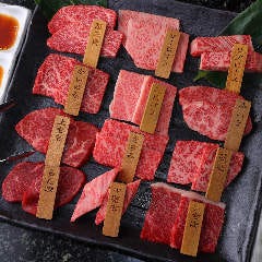 箸休めのキムチやナムルなどの1品にもこだわり！