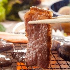 黒毛和牛！肉の旨味が肉汁と一緒にあふれ出します。