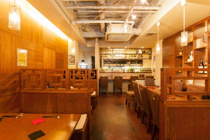 おしゃれな雰囲気 四条烏丸 烏丸御池の居酒屋でおすすめしたい人気のお店 ぐるなび