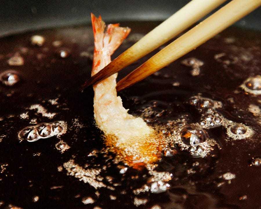 食材すべてを吟味し、本物の天ぷらをご賞味いただけます。 