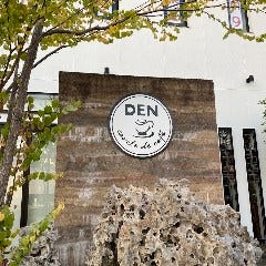 DEN cercle de cafe
