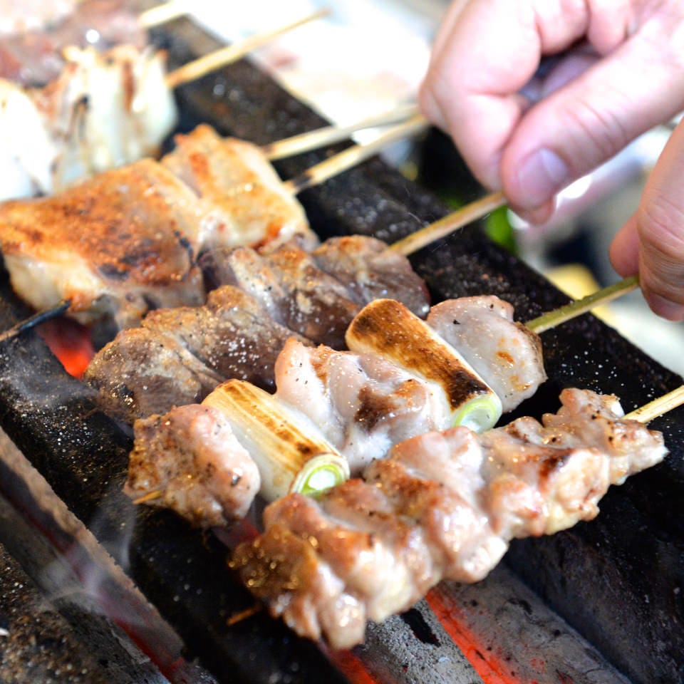 本格炭火焼き鳥！手串の串焼き♪