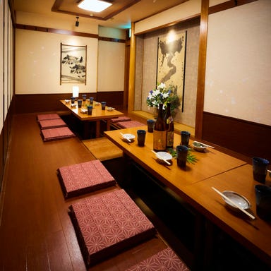 個室完備 魚と肉の酒場 うおにく 横須賀中央店  店内の画像