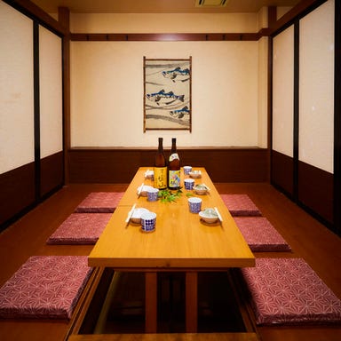 個室完備 魚と肉の酒場 うおにく 横須賀中央店  店内の画像