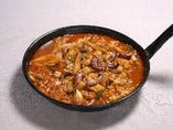 釜山の郷土料理「ナッチポクム」をはじめ、人気の鍋料理