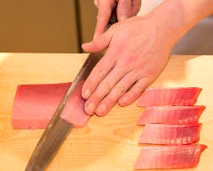素材の旨味を最大限に引き出す仕込みと技で本物の味をご提供