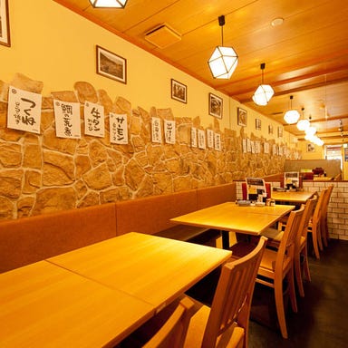 酒と魚とオトコマエ食堂 京都駅前店 店内の画像