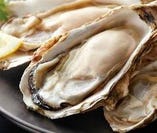 蒸し牡蠣も食べ放題。生牡蠣も勿論オススメですが蒸した牡蠣は生牡蠣と比べ旨味と風味が増します。
せび食べ比べてみてください。