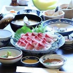 龍水亭