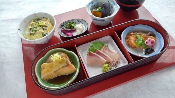 ニュートーキョー 旬花 町田小田急店 町田 釜飯 釜めし ぐるなび