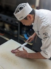 焼肉 充 総本店