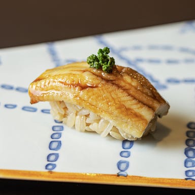 難波 すし麗_研ぎ澄まされた本格江戸前鮨