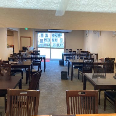 居酒屋 かよい船_テーブル席(1～3名様×2卓/1～4名様×6卓)