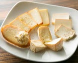 燻製チーズの盛り合わせ