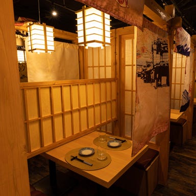 全席個室と日本酒 炭焼き屋 龍馬伝 品川駅前店 店内の画像