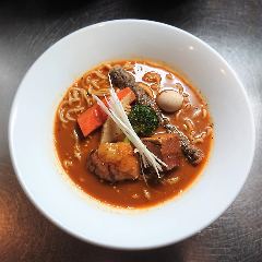 豚ロースの角煮スパイスラーメン　煮干スープ