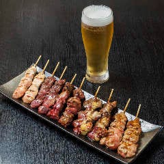 当日仕入れの新鮮な鶏を店内手打で！自家製のタレでどうぞ！