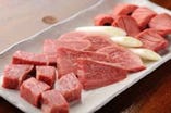 店長厳選の仙台牛！
サシが綺麗に入ったお肉は絶品！