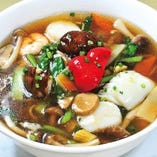 五目海鮮タン麺