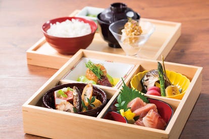 ゆったり個室 虎ノ門の居酒屋でおすすめ 人気の完全個室 ソファー席など ぐるなび ゆったり個室 虎ノ門の居酒屋でおすすめ 人気の完全個室 ソファー席など ぐるなび