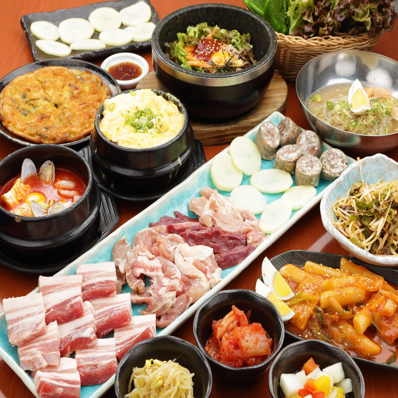 歓送迎会 飲み会 女子会 サムギョプサルも韓国料理も30種食べ放題3100円 税込 2時間制l O 90分の詳細 サムギョプサル食べ放題 豚まに 東梅田 お初天神 太融寺 サムギョプサル ぐるなび