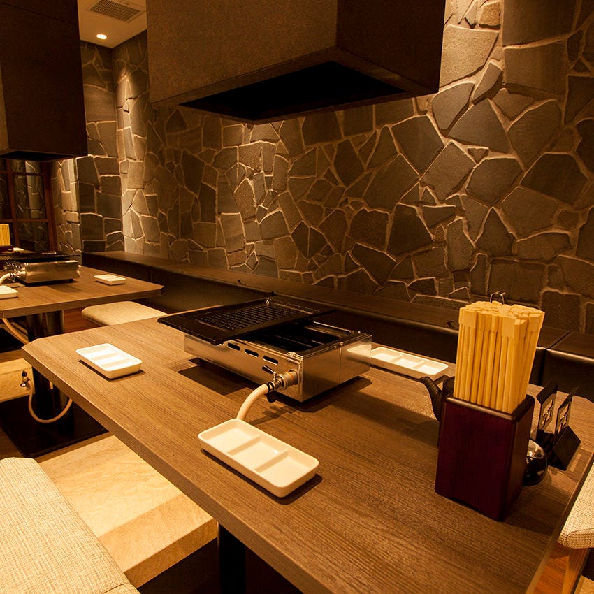 公式 和牛 焼肉 食べ放題 肉屋の台所 新宿歌舞伎町店 A5の厳選和牛をリーズナブルな価格の食べ放題で