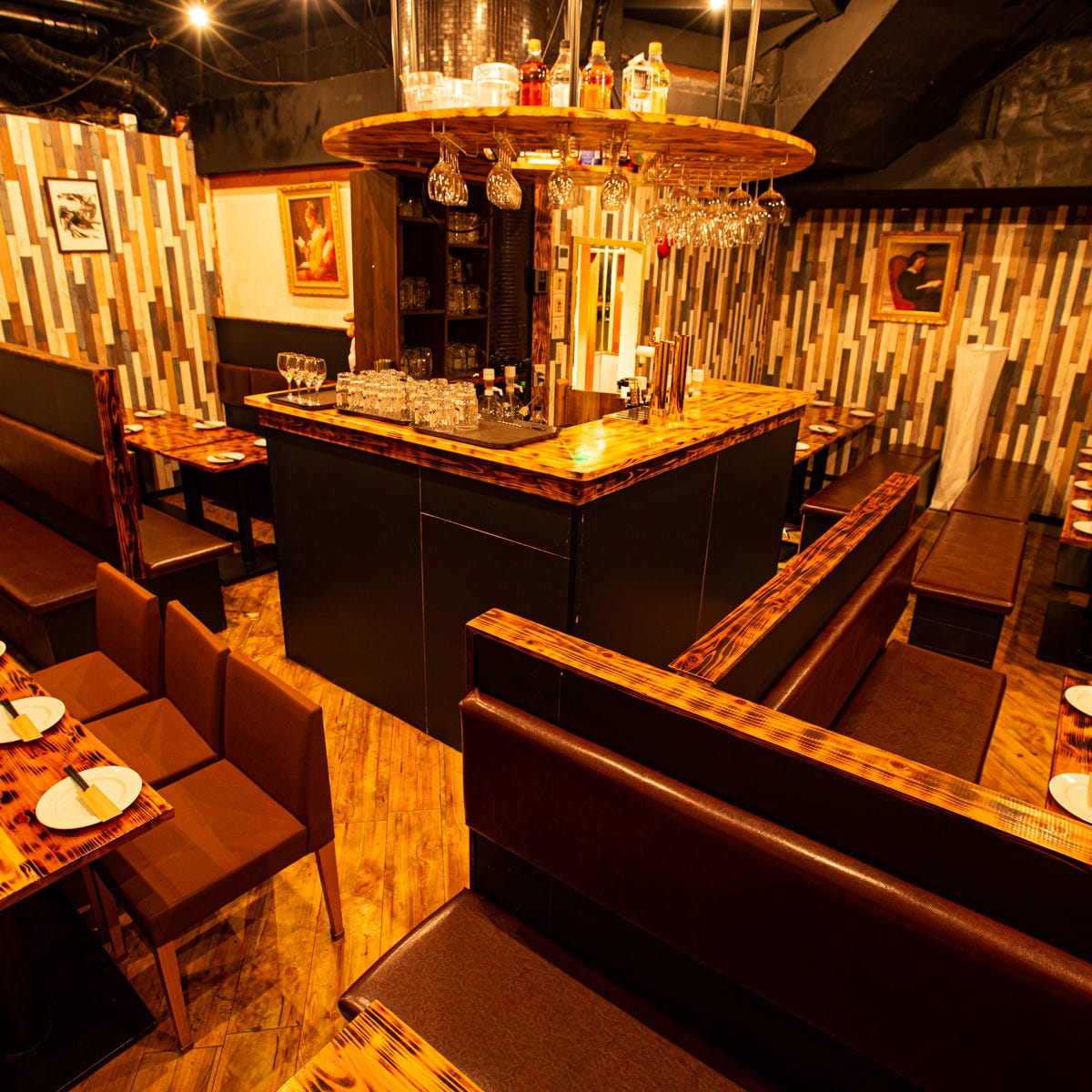 シュラスコ肉酒場 ミートハウス 上野駅店 店内 ぐるなび