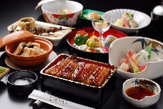 【老舗の伝統を気軽に】名物石焼白焼きと贅沢鰻重。銘酒も弾む2時間飲み放題付の特別会席料理 税別12,000円