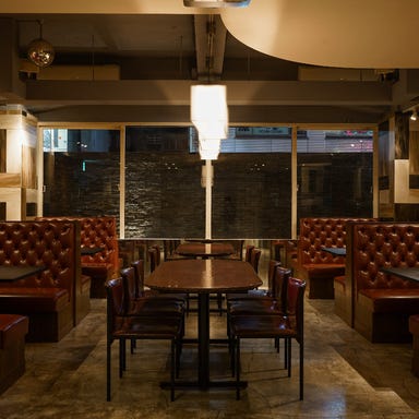 DiningBar JIM HALL(ダイニングバージムホール)_【3階】BOXソファ席