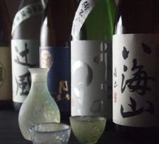 日本全国から取り寄せた特選の日本酒